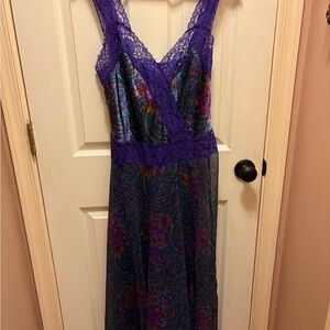 Victorias Secret Vintage Gold Label Lace Trim Multicolor Paisley Nightgown NWT!!